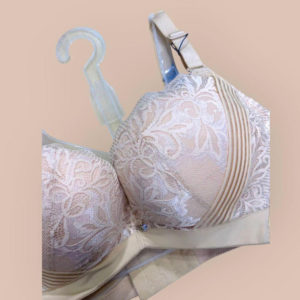 Malai Lace Work Comfortable And Lightweight Padded Bra